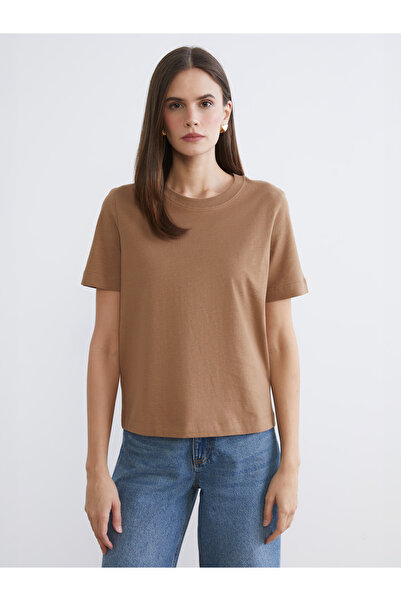 LC Waikiki طاقم الرقبة تي شيرت المرأة