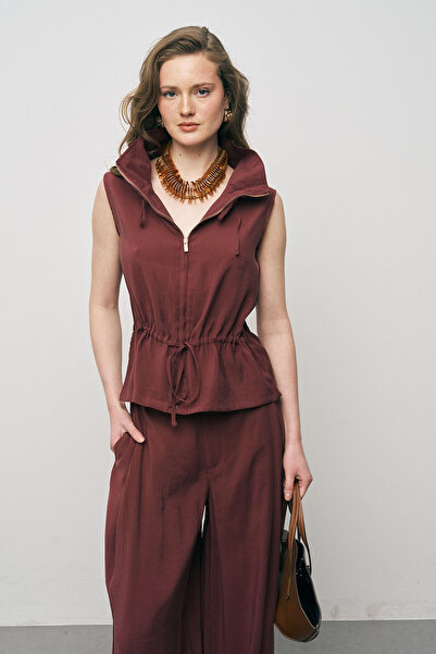 Orfeo Negro Women's Stand Collar Solid Color Zippered Vest