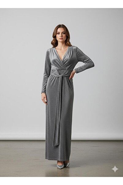 Pyramid masterpieces Elegant and exclusive dress