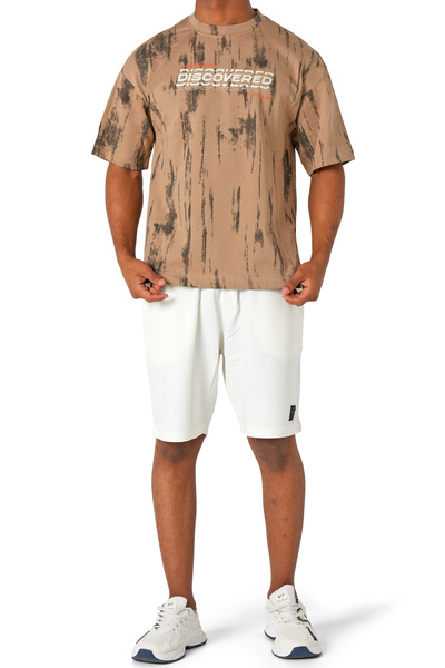 hendam Men's oversized t-shirt with a vintage style and modern graphic print