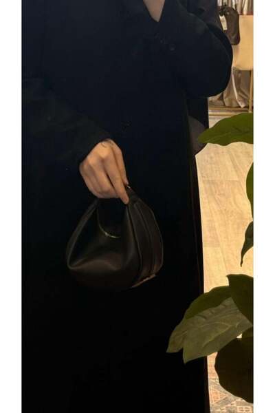 Fendi حقيبة تحتوي على جميع الملحقات