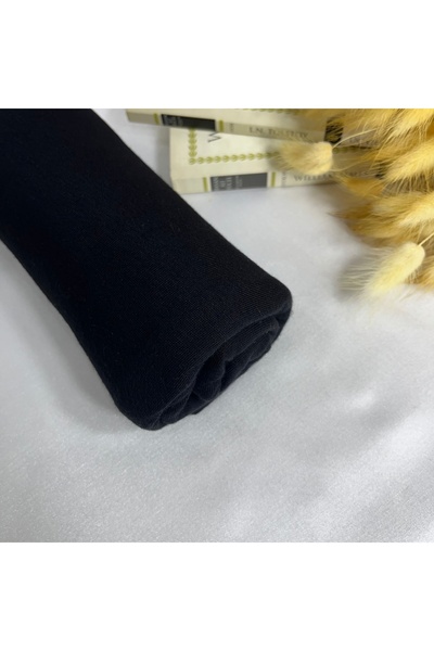 NurScarfs شال قطني ممشط باللون الأسود