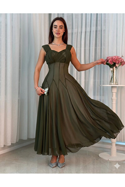 ALGOOD Elegant olive dress with a soft design and a distinctive chiffon bodic...