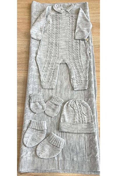 Generic طقم مجموعة تريكو ولادي 5 قطع من عمر 0 الى 3 اشهر - رمادي