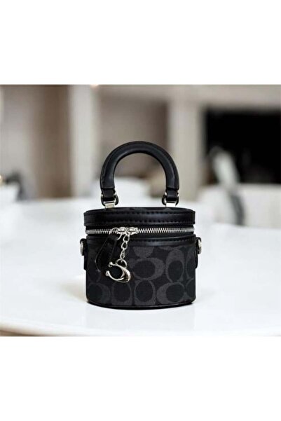 Generic High-quality handbag and shoulder bag with accessories