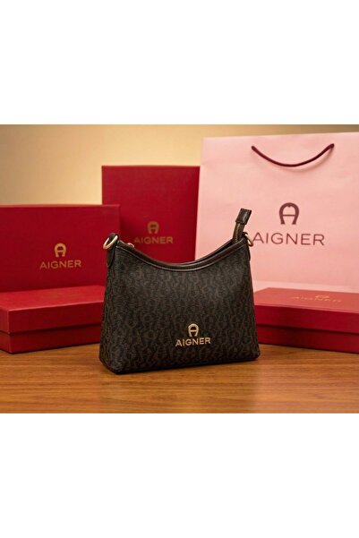 GGG Elegant and sophisticated women's shoulder bag with accessories