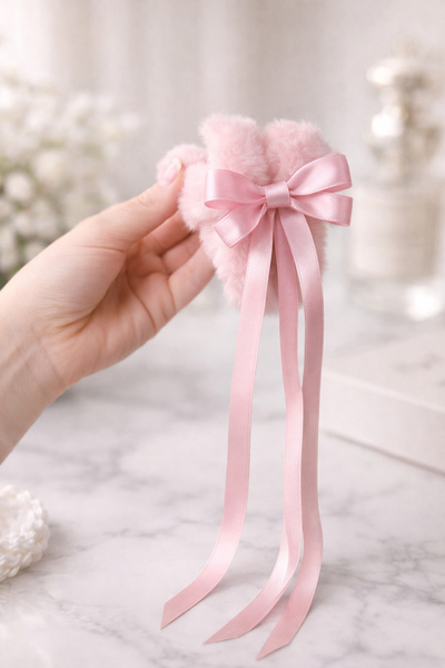 lookatelier Peluş Detaylı Uzun Saten Kurdeleli Toka