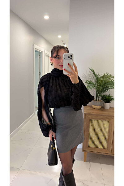 BİRCANÇİL Bluză Agena neagră cu guler legat la gât și mâneci bufante