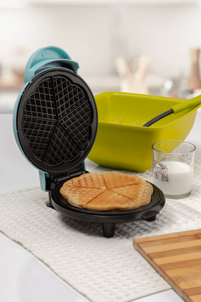 nave Wp-Dm12 Waffle Machine Turquoise