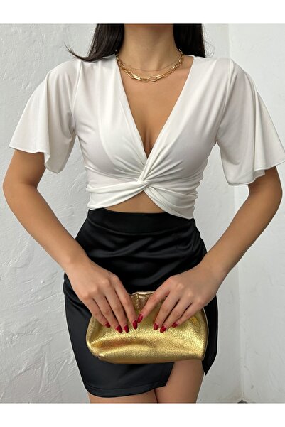 QUTTA بلوزة نسائية بيضاء قصيرة بأكمام إسبانية ملتوية من الأمام