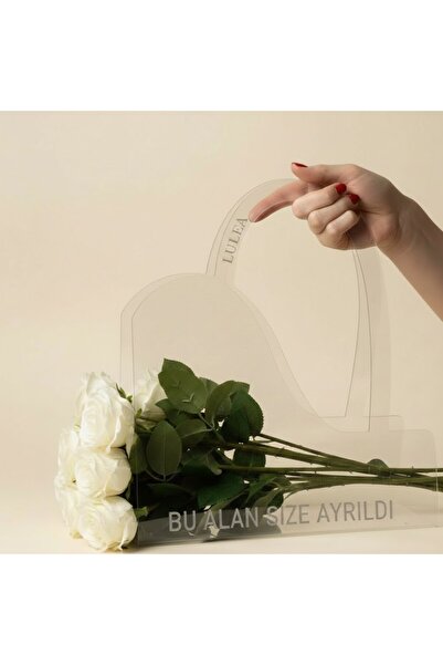 LULEA DESIGN Lulea Kişiye Özel Pleksi Çiçek Çantası - 7 Adet Yapay Beyaz Güll...