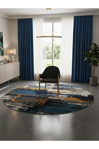 Bec4 Modern chair made of luxurious leather with gold legs