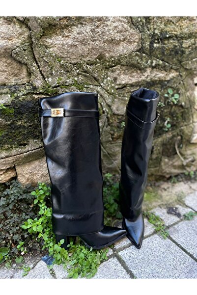 Sovrana Shoes Kemer detaylı kalın topuklu rugan çizme