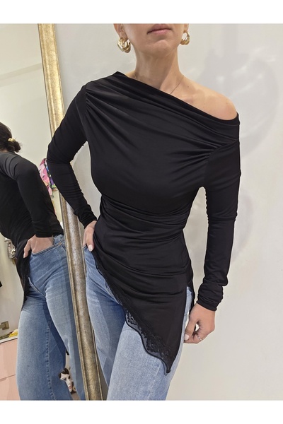 Butik Kadın, Alternatif Yaka Kullanımlı, Asimetrik Kesim, Dantelli, Siyah Bluz