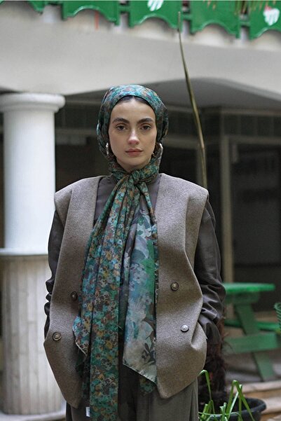 Ayshara Violet Floral Patterned Double-Sided Shawl - Green