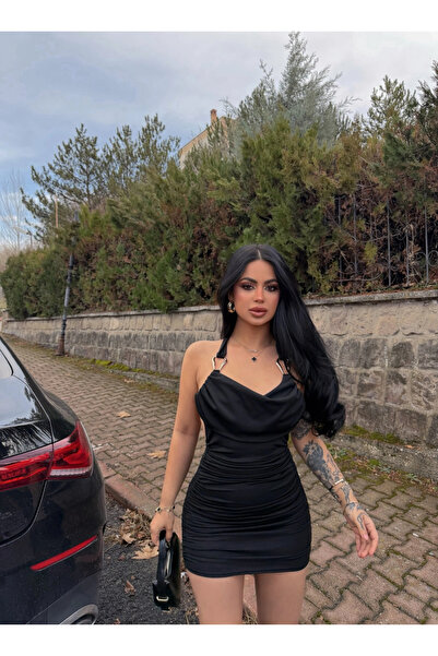 kırmızı butiks Μαύρο φόρεμα με αγκράφα και κορδόνι στην πλάτη