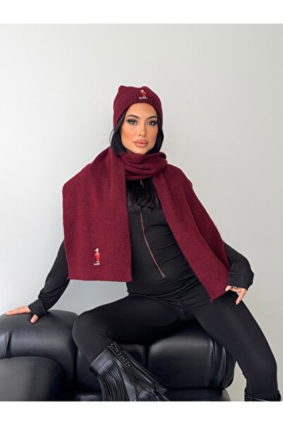 erki triko Set eșarfă și căciulă din tricotaj brodat cu rață