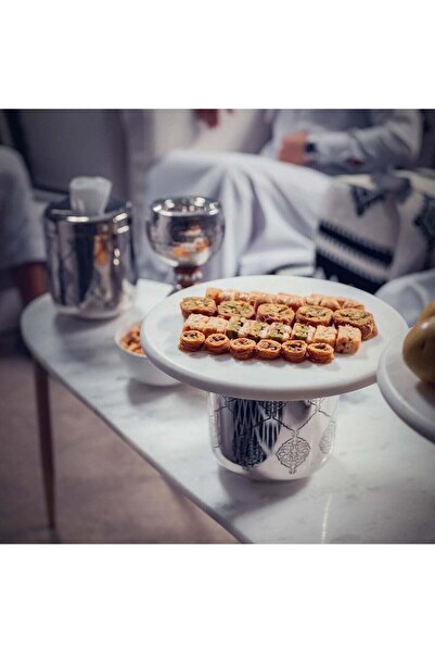 LA MESA Alkhaiyl - Stainless Steel Cake Stand - 31*31*19 Cm