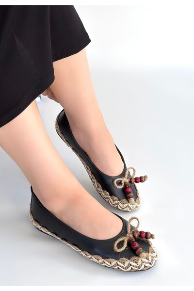 Zerenyus Ženske crne boemske balerine - pletene od pruća i sa detaljnim perla...