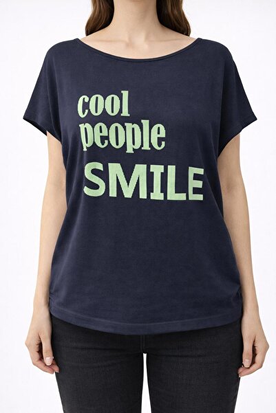 Neden Tekstil Μπλουζάκι με στάμπα "Cool People Smile " σε σκούρο μπλε χρώμα