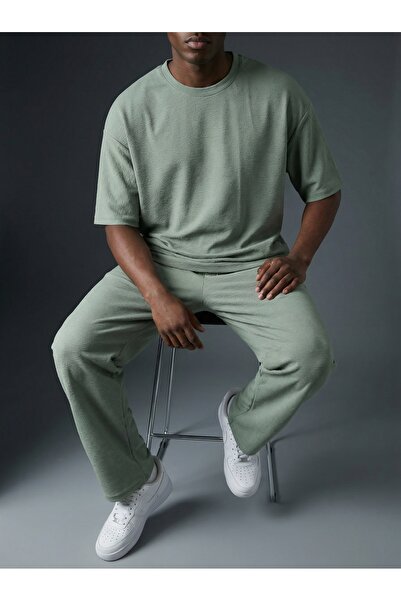 KHAYN Men's Soft Textured Loose Fit Crewneck T-Shirt Track Suit K8996Ot