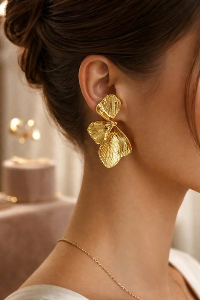 mos&more Gold Yarım Yaprak Küpe, Çok Hafif