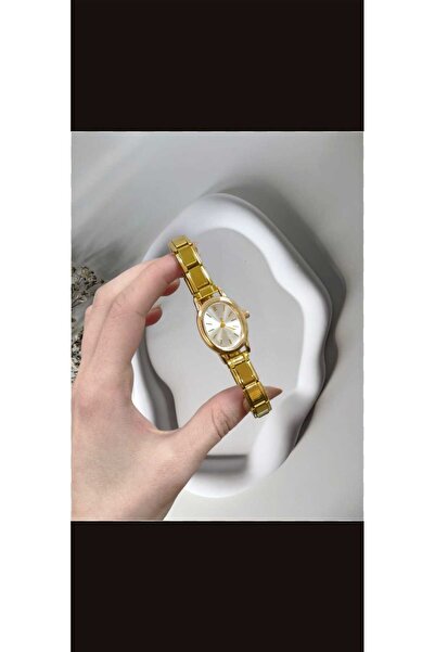 MNCLASSY İtalyan Charm Model Oval Kasa Kadın Kol Saati