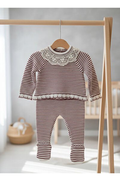 Generic Girls' overalls, sizes up to 6 months - burgundy