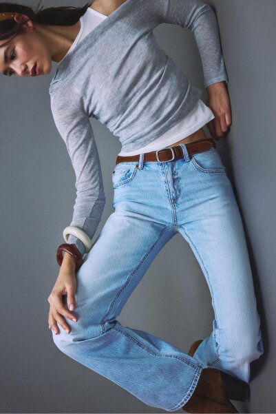 Stradivarius D68 kemerli bootcut jean