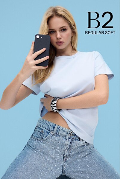 Stradivarius Yumuşak dokunuşlu regular basic tişört