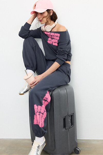 Stradivarius Konumsal bol jogger pantolon