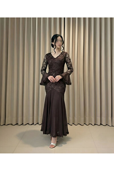 Savina Anoud's dress