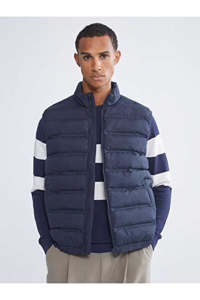 LC Waikiki سترة رجالية قابلة للنفخ من بترول ستاندرد كالفت بياقة قائمة