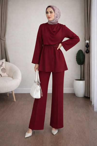 Tarzım Tuba Bordo Scuba Kumaş Degaje Yaka Kuşaklı Tesettür İkili Takım