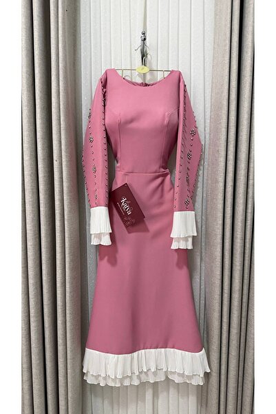 KATYA Hanouf's dress