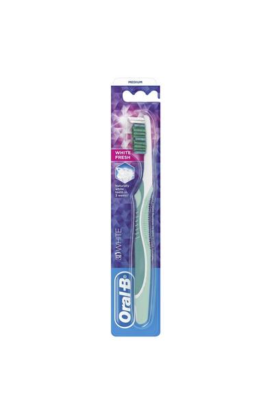 Oral-B 3D White & Red Medium Toothbrush, 1 Piece
