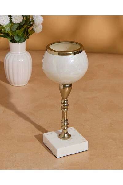 REDTAG White And Gold Perla Hurrican Candle Holder