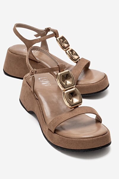 LuviShoes Sandale de damă MATT bej din piele întoarsă, cu cataramă și talpă c...