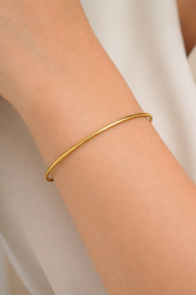 Tasarım Kadın Altın Renk Ajda Bilezik – Klasik İnce Model