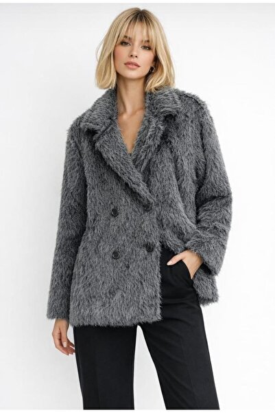 EGZOTİK ASORTİK Furry Button Detailed Jacket
