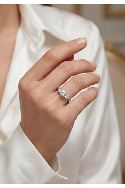 Çelikoğlu Kuyumculuk 14 AYAR ALTIN 3 TAŞ YÜZÜK 3,20 GR