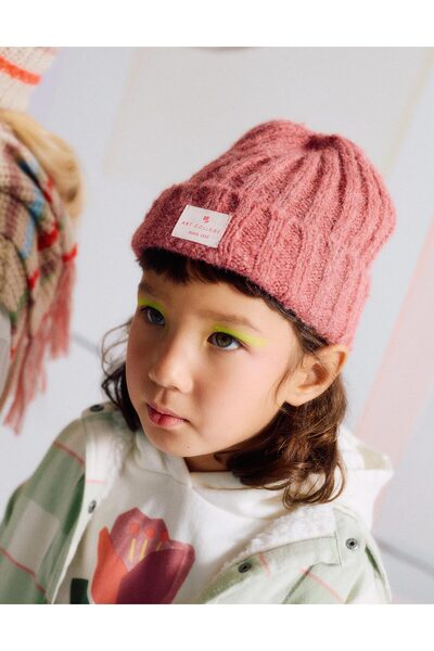 Ziddy Thick cable knit beanie for girls, dark pink
