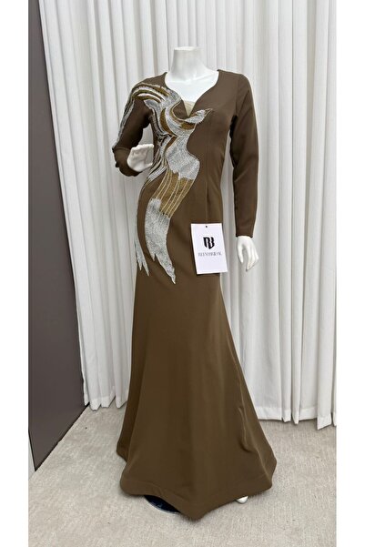 Reem bridal فستان "سيمفونية الطاووس" الزيتوني