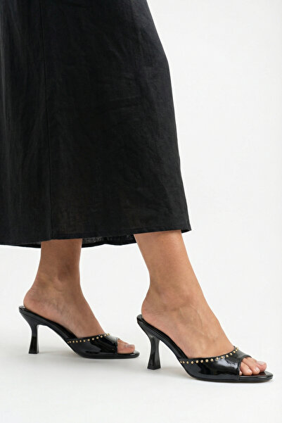 Solo Bag Women's Stylish New Season Pointed Toe Staple Detailed Comfortable T...