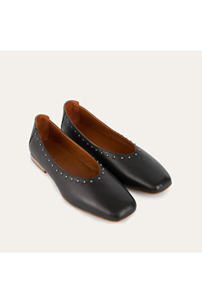 Mudo Genuine Leather Stapled Ballet Flats