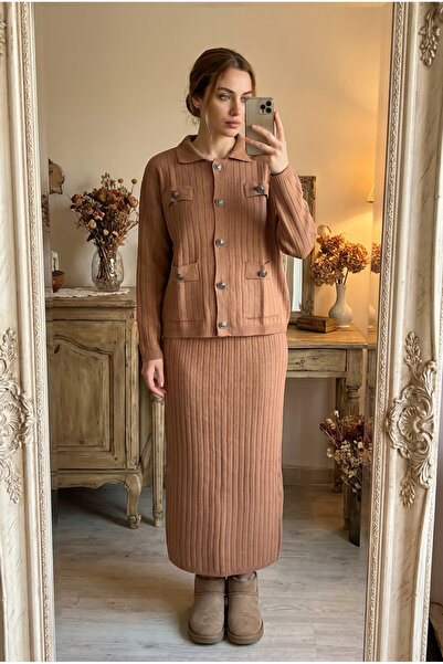Kirazca Butik Stylish Women's Knitwear Set – Buttoned Jacket and Long Skirt