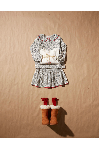 Ziddy تنورة قصيرة قطنية مزهرة للبنات، أبيض/أزرق