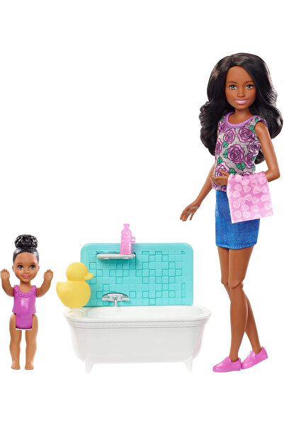 Barbie Bebek Bakıcısı Bebeği Minik Bebekler ve Banyo Aksesuarları Oyun Seti F...