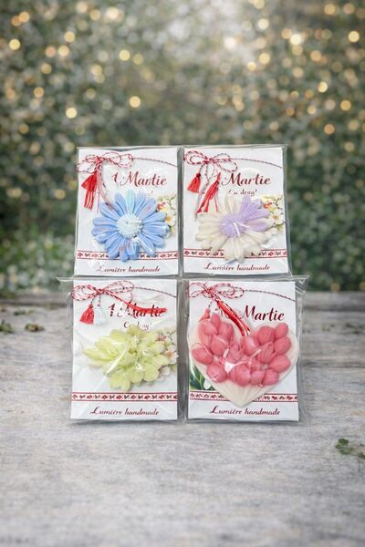 OEM Set 4 martisoare lumanari in forma de flori din ceara de soia parfumata 1...