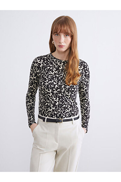 LC Waikiki Rmz Gi̇yi̇m Farkiyla Zero Roba Textured Blouse